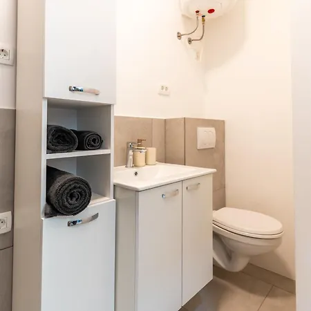 Appartamento Urban Nest - Free Parking &