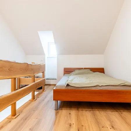 Urban Nest - Free Parking & Appartamento Kocevje