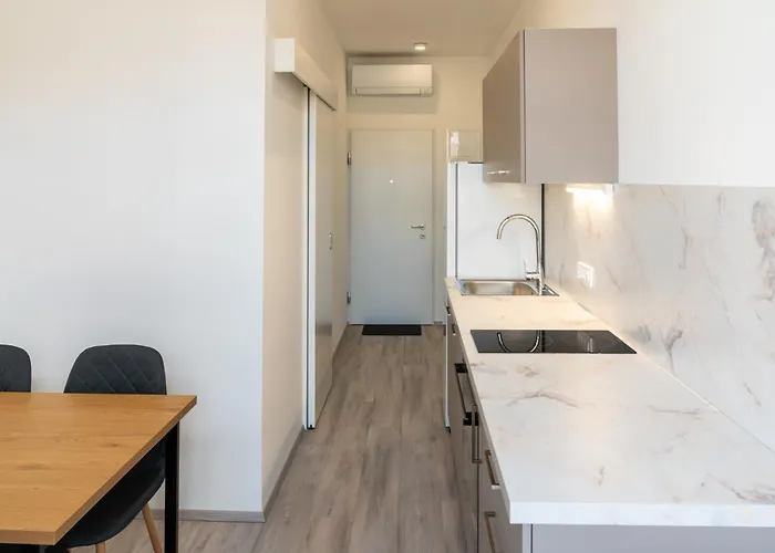 Urban Nest - Free Parking & *