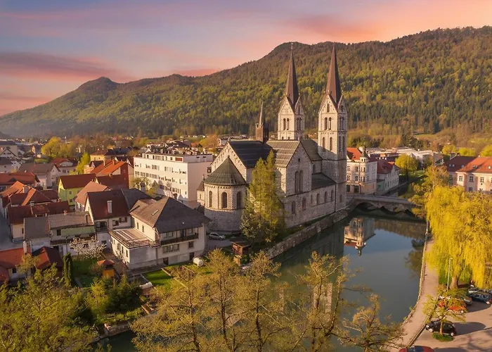 Urban Nest - Free Parking & Kocevje